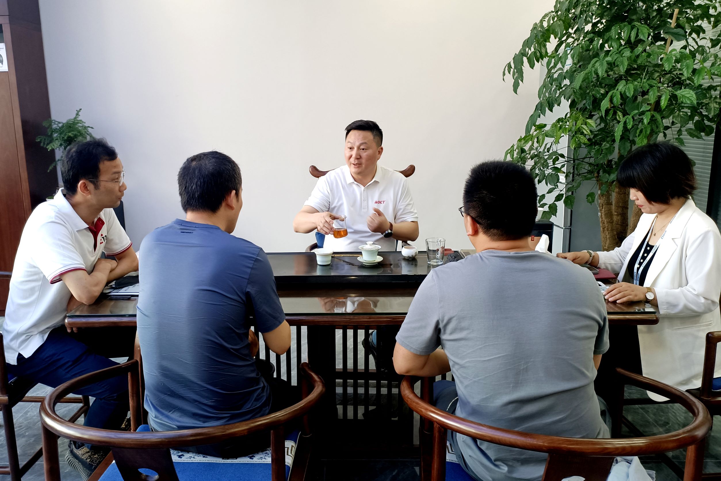 合肥星空物联参观极悦娱乐科技