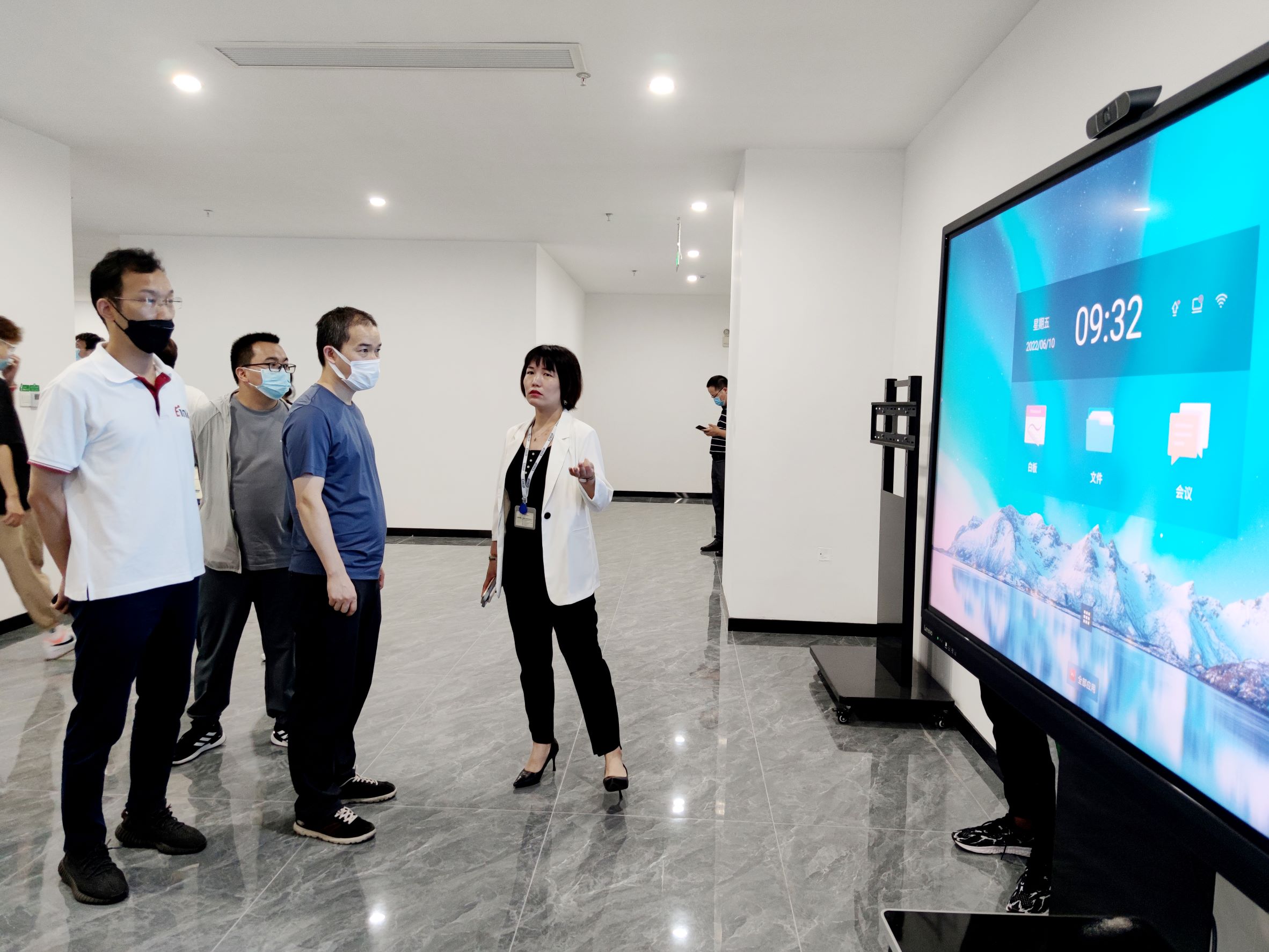 合肥星空物联参观极悦娱乐科技
