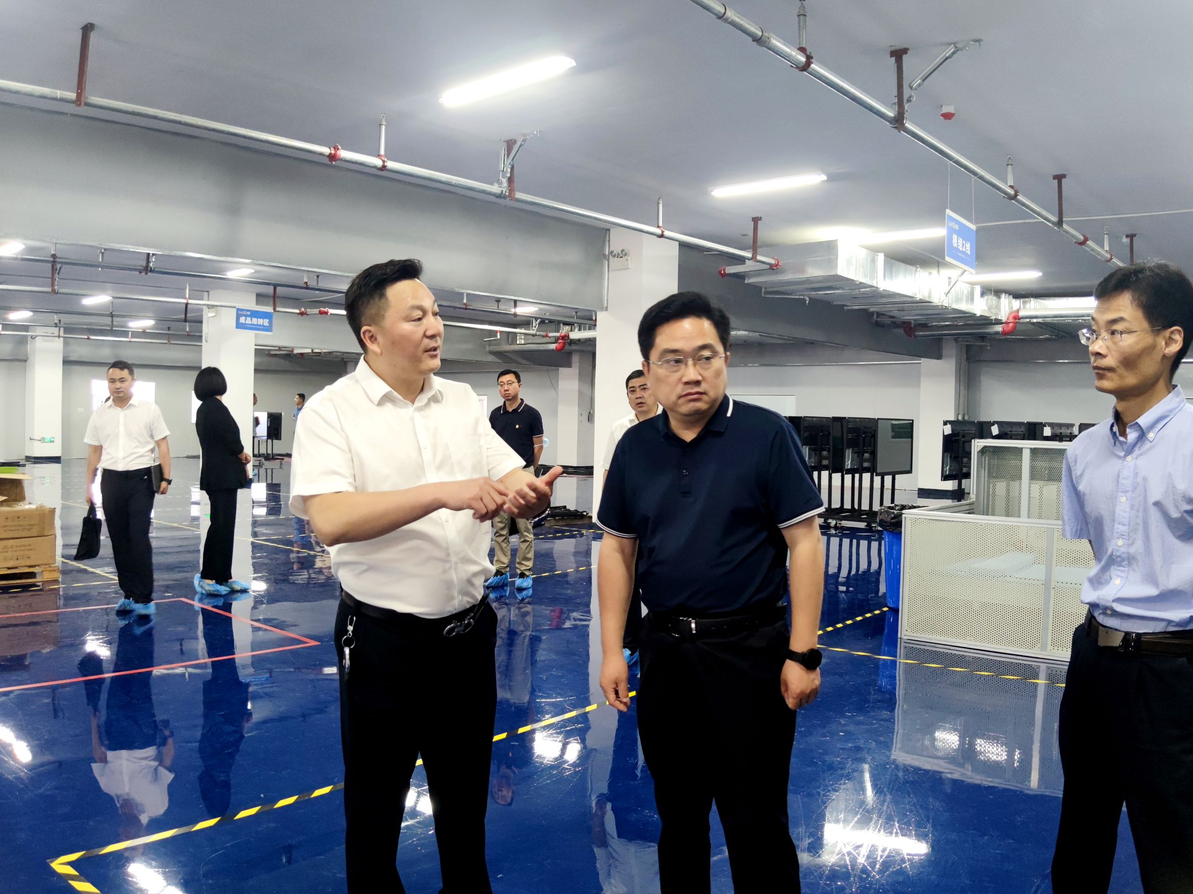 高新区管委会莅临极悦娱乐调研指导